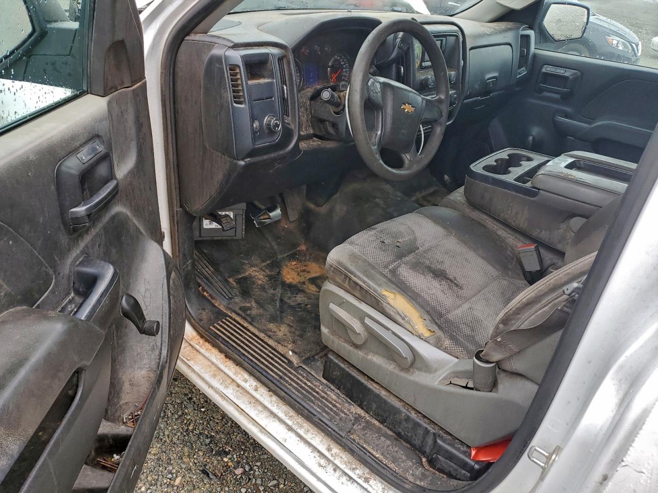 Chevrolet Silverado C1500 Image 11