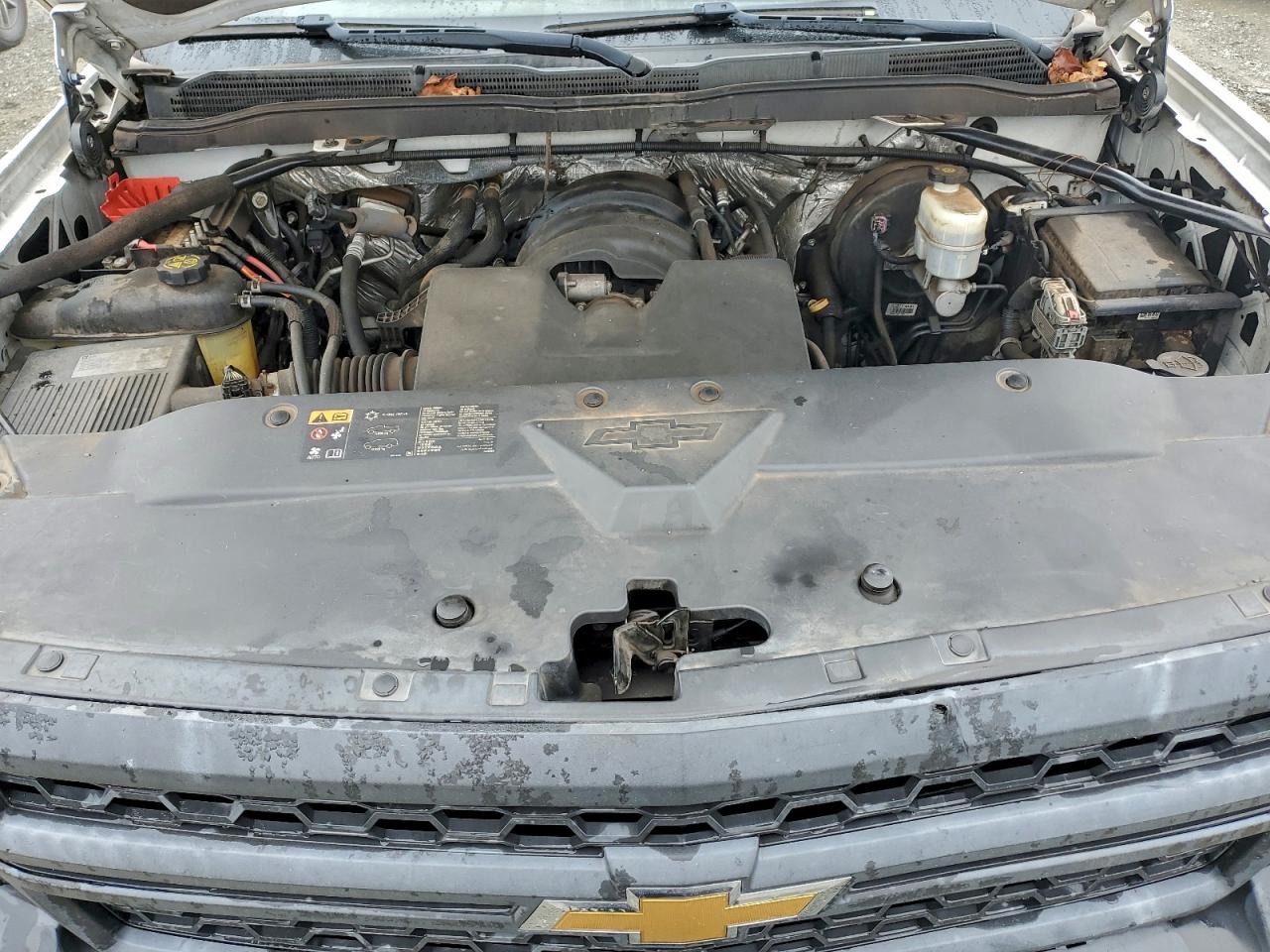 Chevrolet Silverado C1500 Image 4