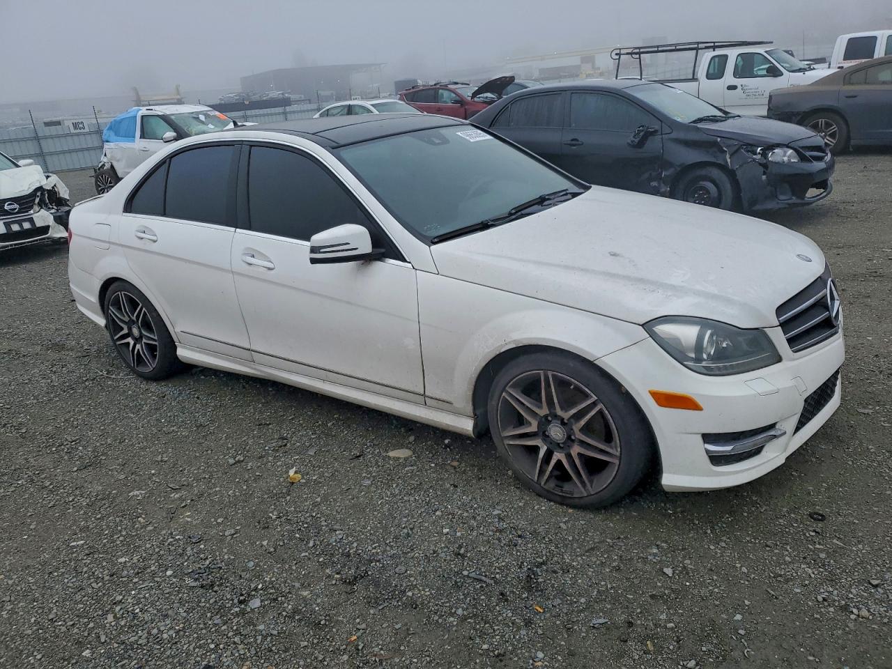 Mercedes-Benz C-Class 250 Image 4