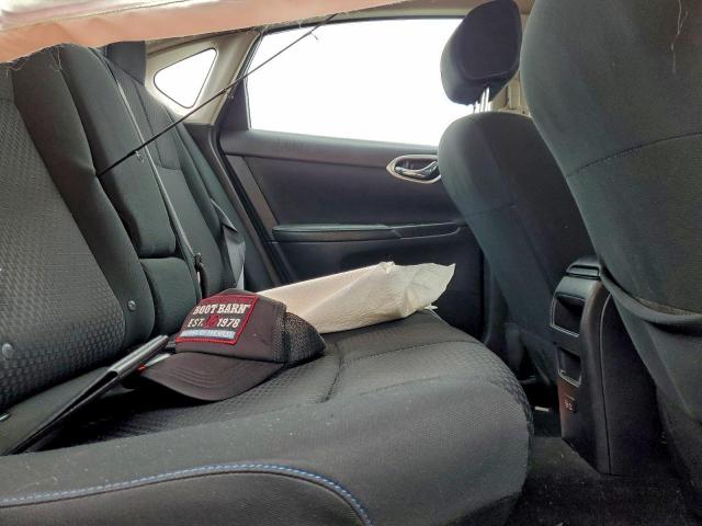 Nissan Sentra S Image 8