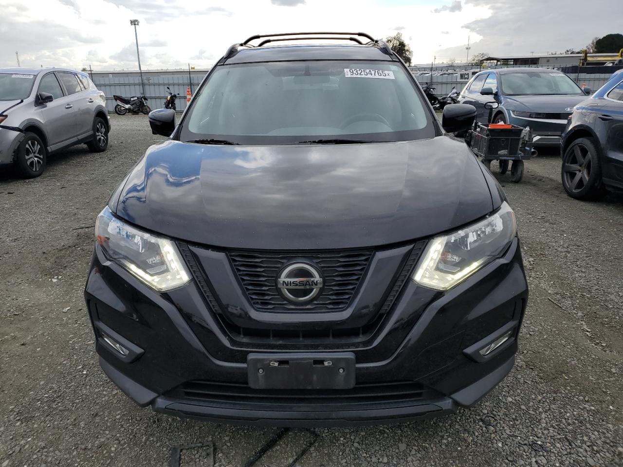 Nissan Rogue S Image 10