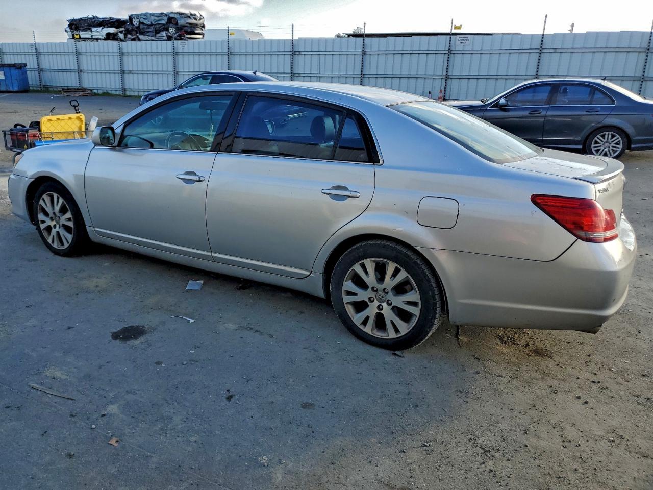 Toyota Avalon Xl Image 6