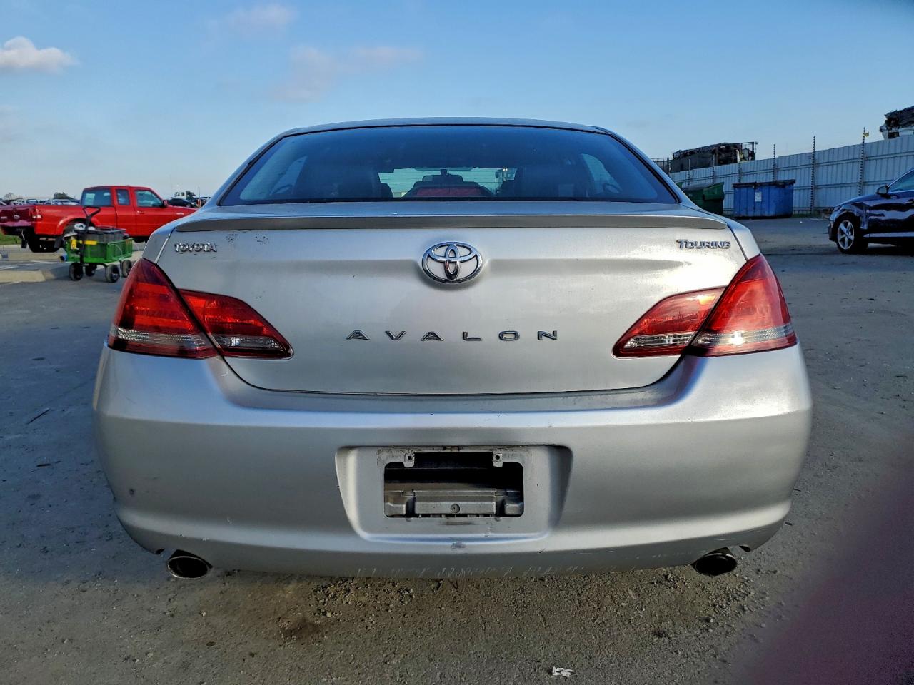 Toyota Avalon Xl Image 8