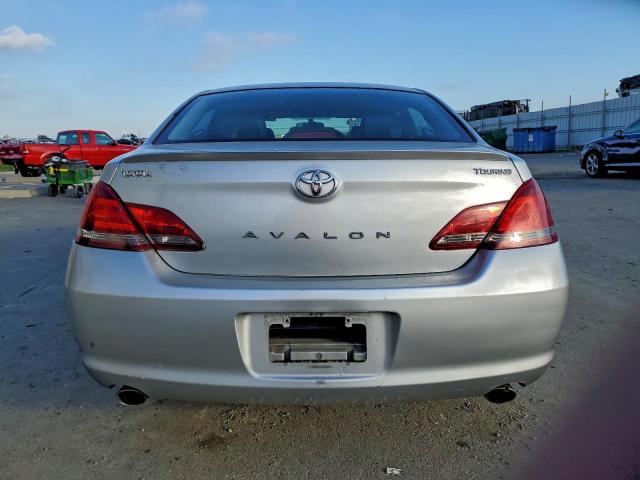 Toyota Avalon Xl Image 8
