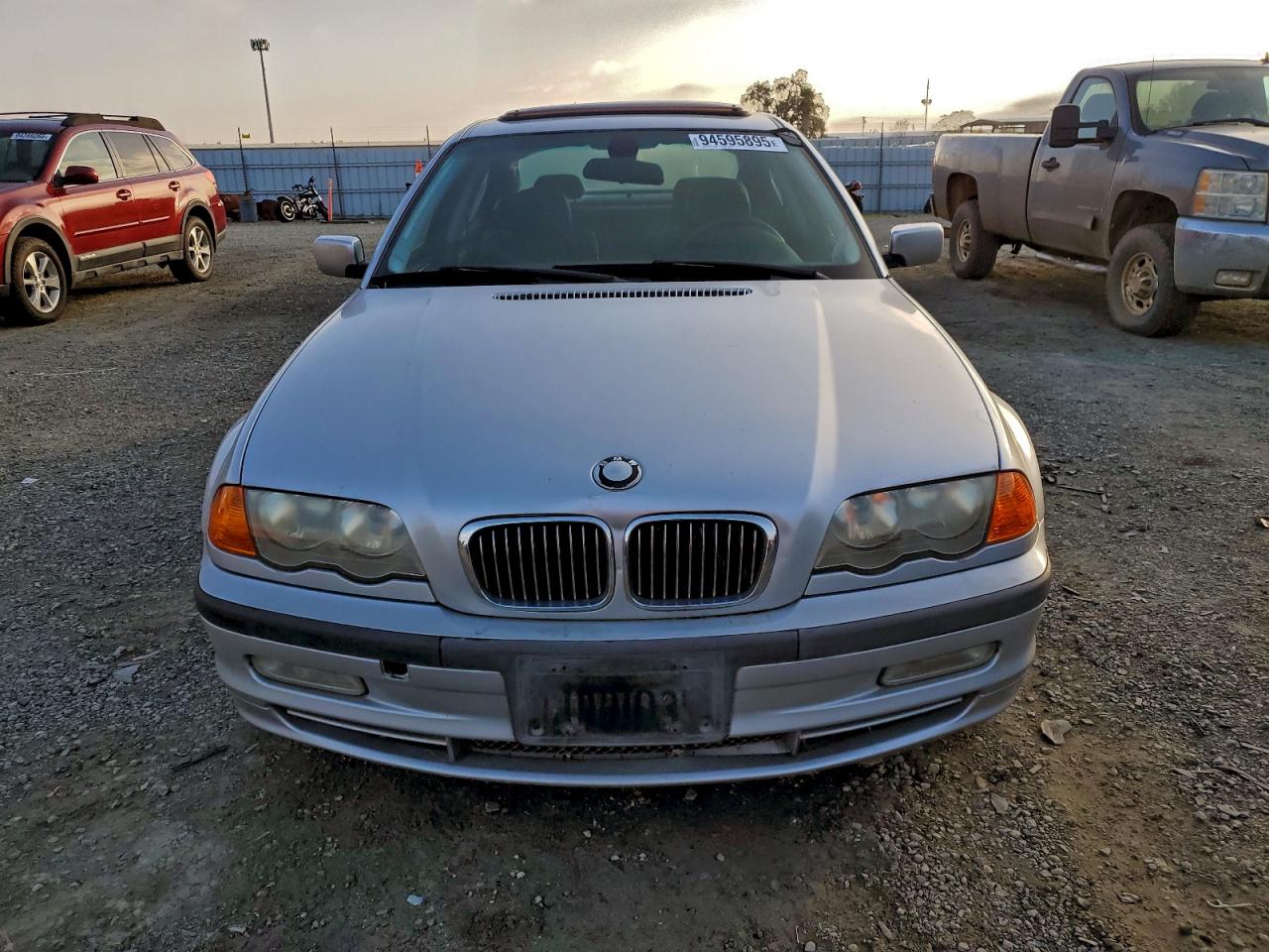 BMW 3 Series I Image 7