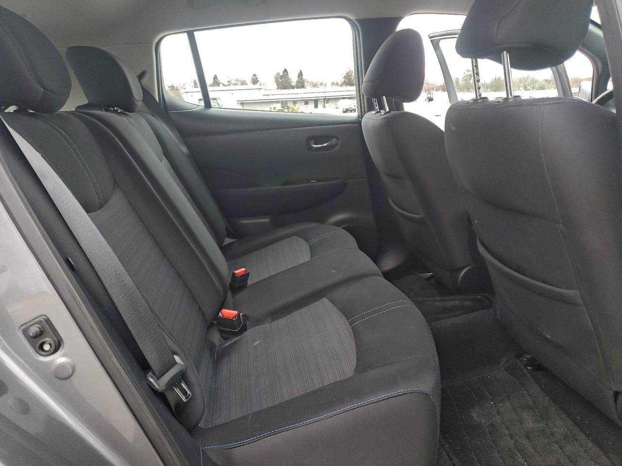 Nissan LEAF S Image 10