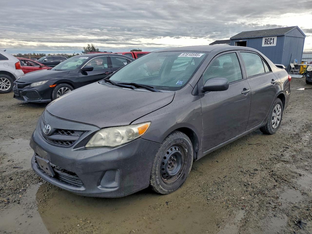 Toyota Corolla Base Image 1