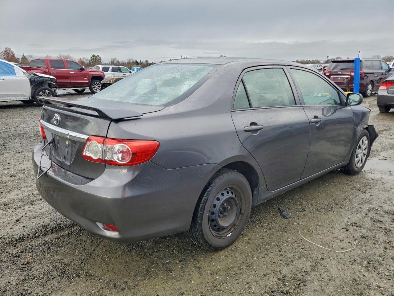 Toyota Corolla Base Image 11