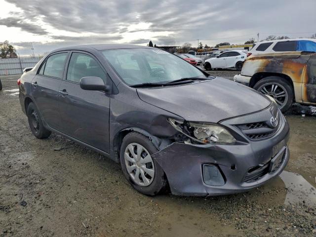 Toyota Corolla Base Image 3