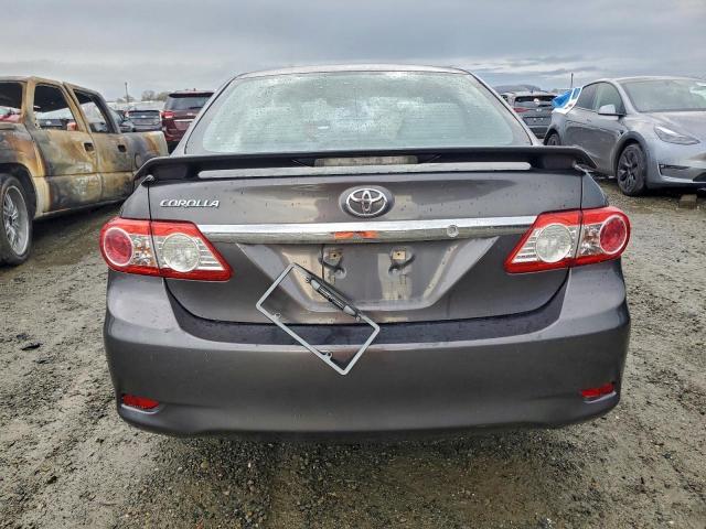 Toyota Corolla Base Image 4