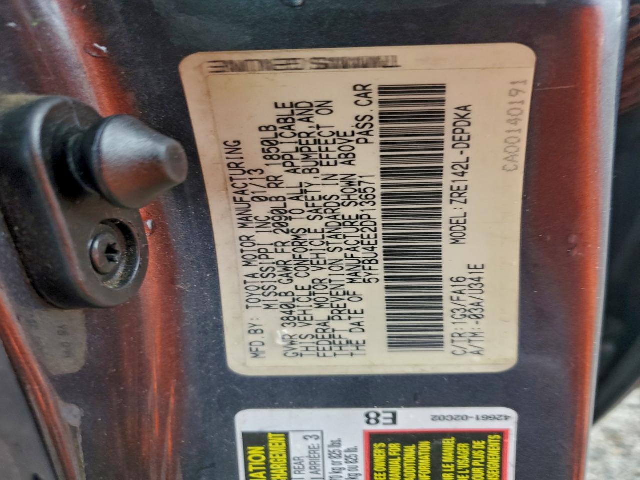 Toyota Corolla Base Image 9