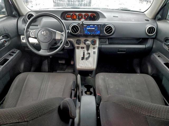 Toyota Scion Xb Image 7