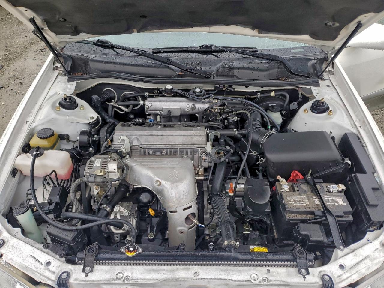 Toyota Camry Ce Image 11