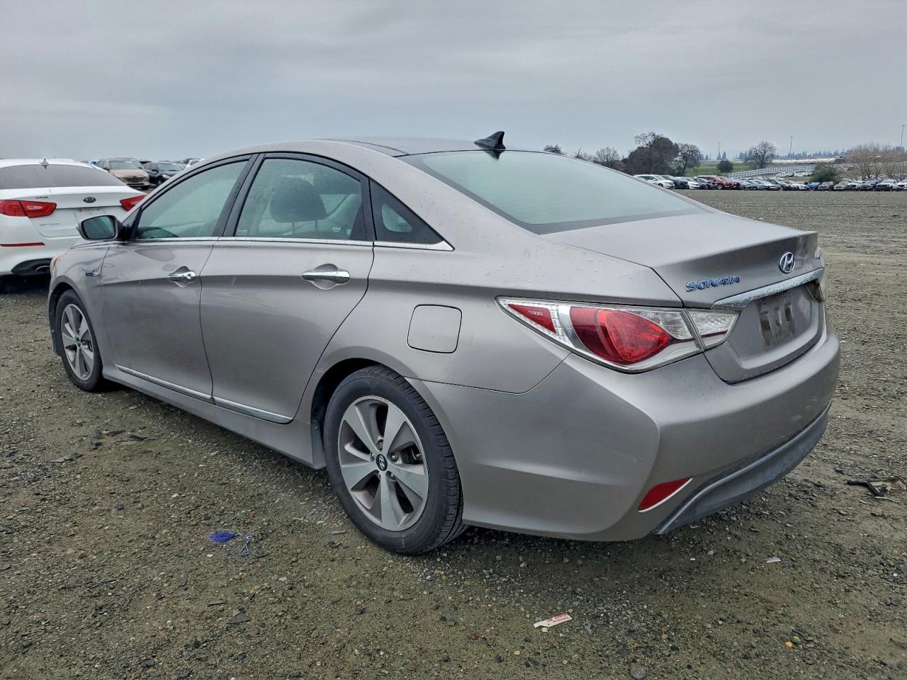 Hyundai SONATA Hybrid Image 6