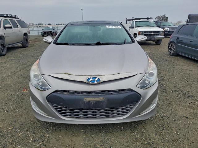 Hyundai SONATA Hybrid Image 7