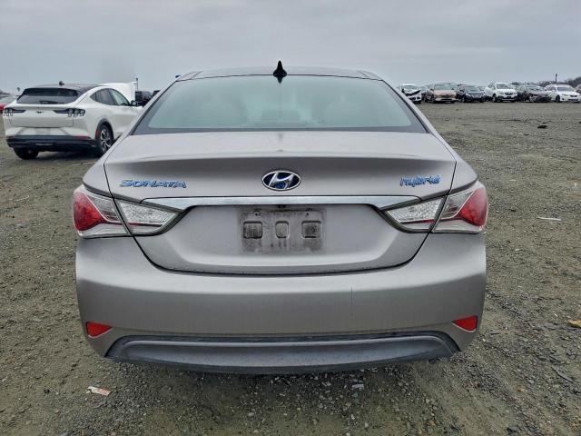 Hyundai SONATA Hybrid Image 5