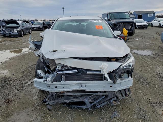 Subaru Impreza Premium Image 3