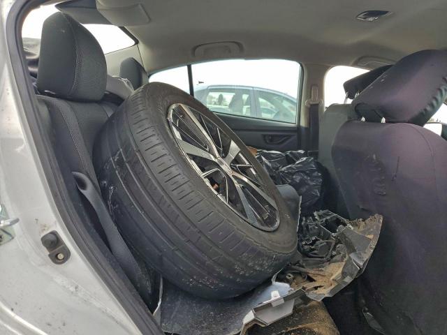 Subaru Impreza Premium Image 9