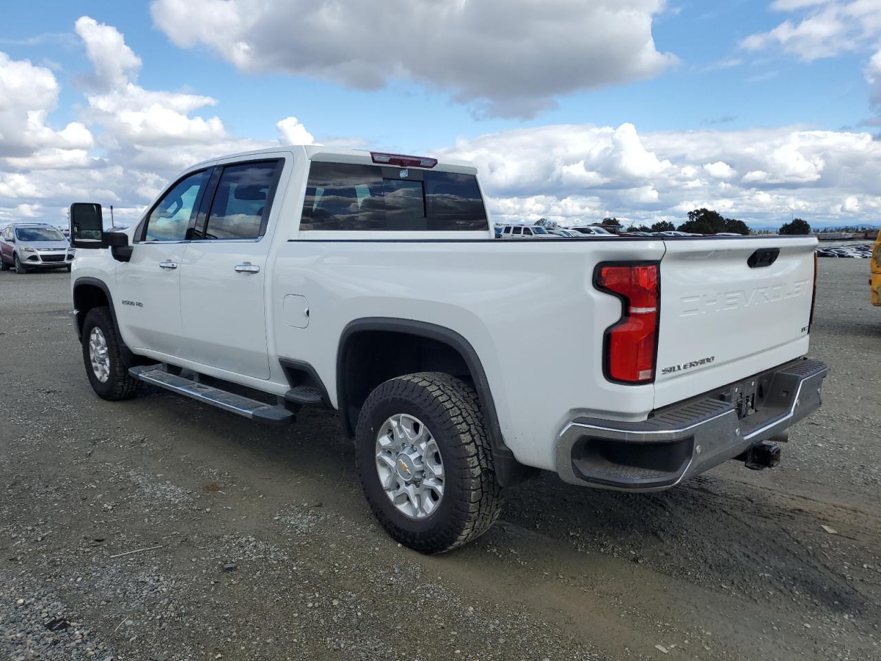 Chevrolet Silverado K2500 Heavy Duty Ltz Image 8