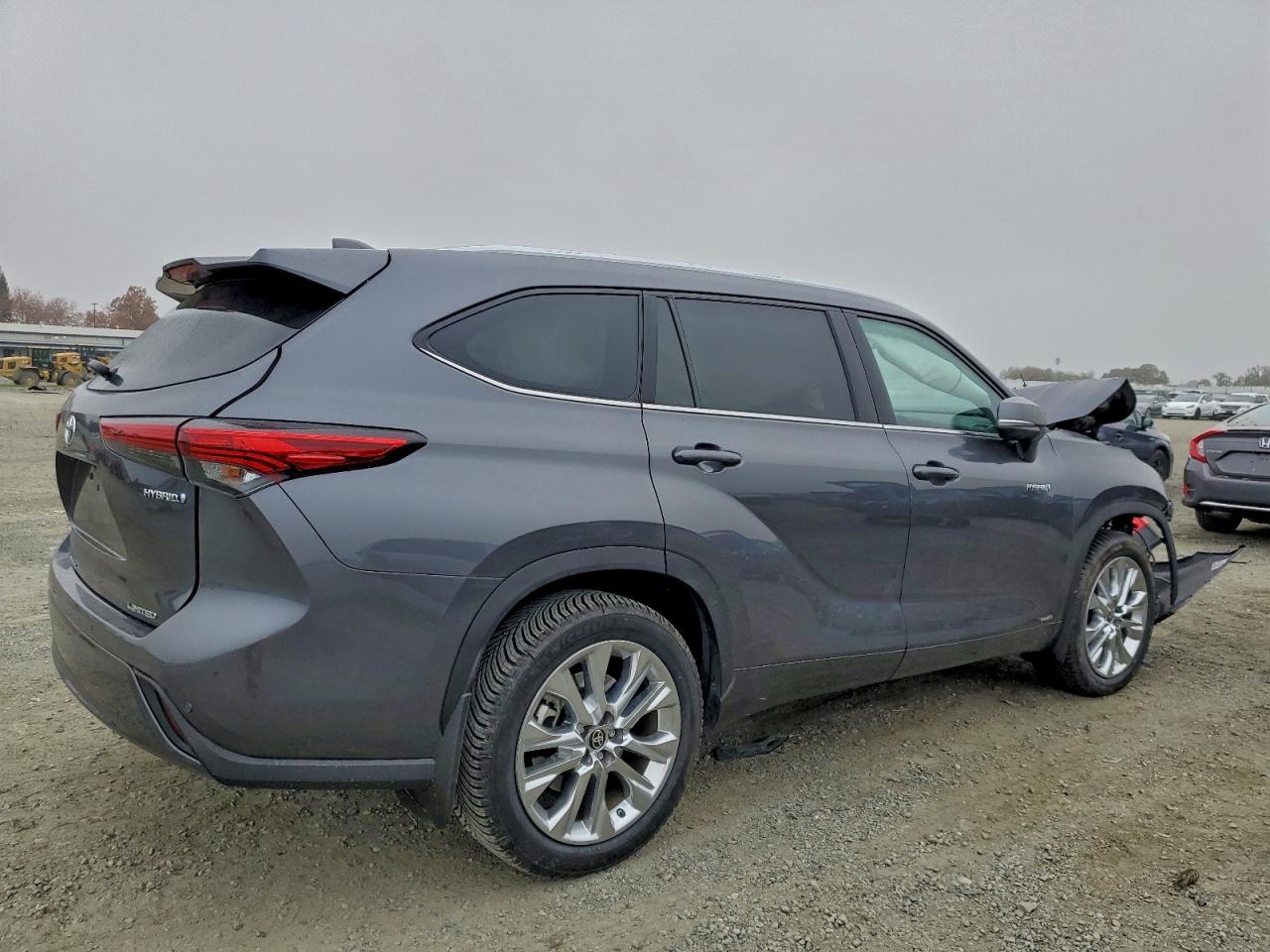 Toyota Highlander Hybrid Limited Image 9