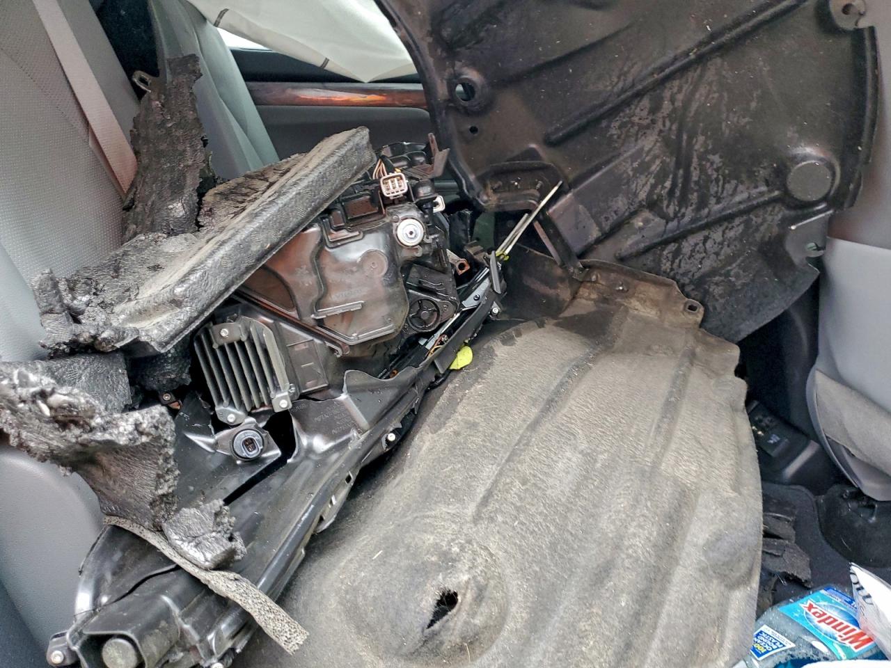 Toyota Highlander Hybrid Limited Image 4