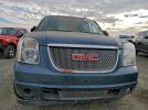 GMC Yukon Denali Image 5