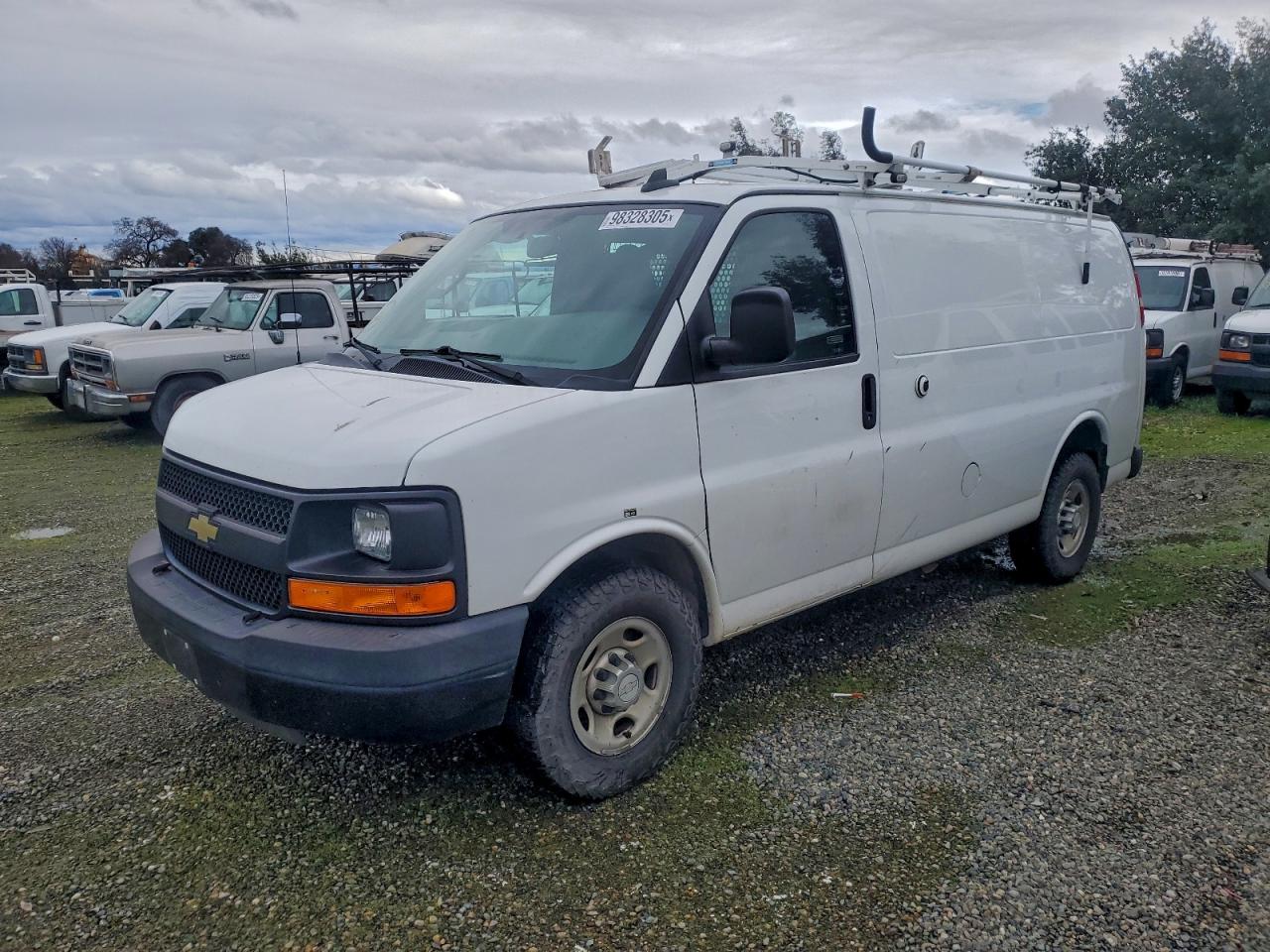 Chevrolet Express Image 1