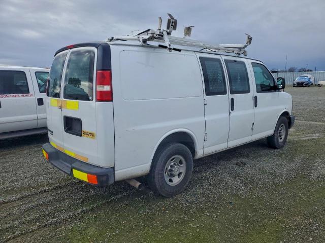 Chevrolet Express Image 5