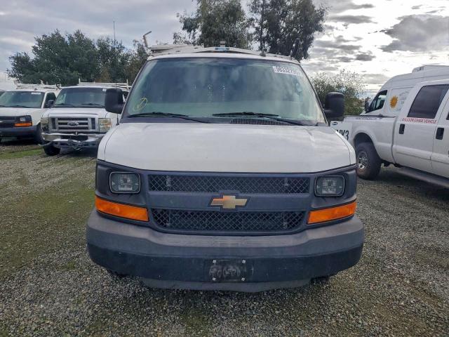 Chevrolet Express Image 6