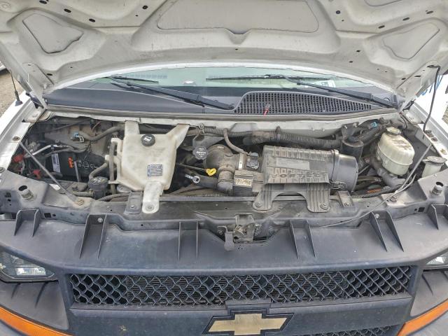 Chevrolet Express Image 11