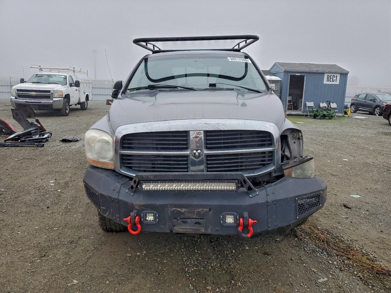 Dodge Ram 2500 St Image 9