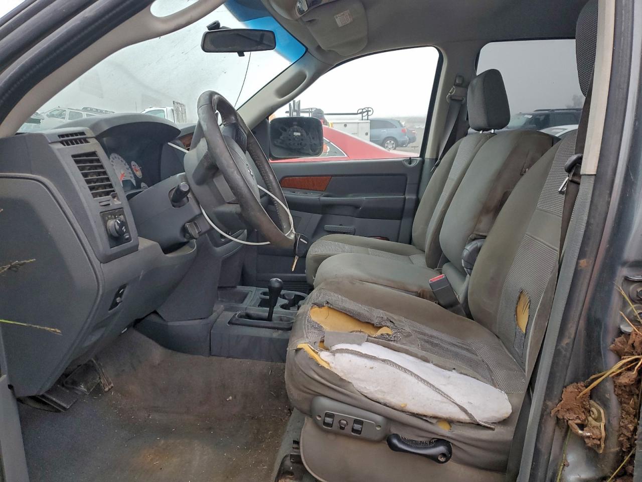 Dodge Ram 2500 St Image 11