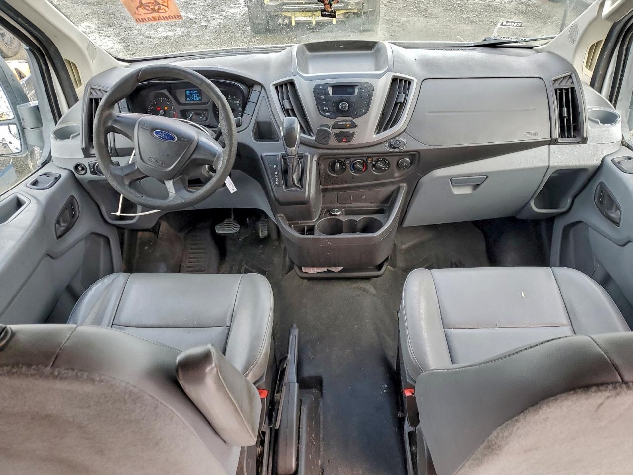 Ford Transit T-150 Image 8