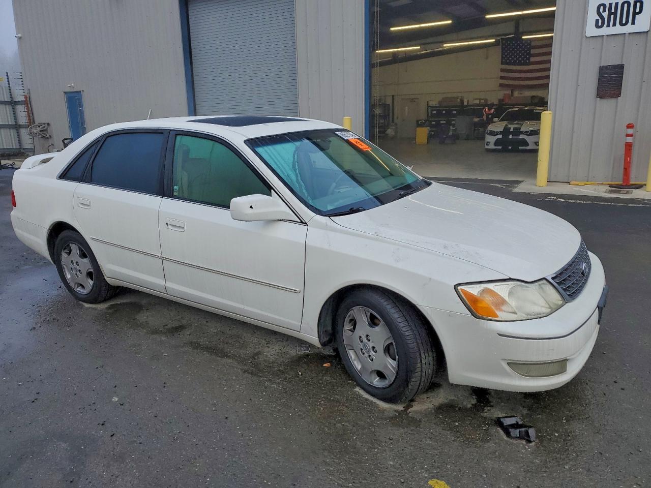 Toyota Avalon Xl Image 3