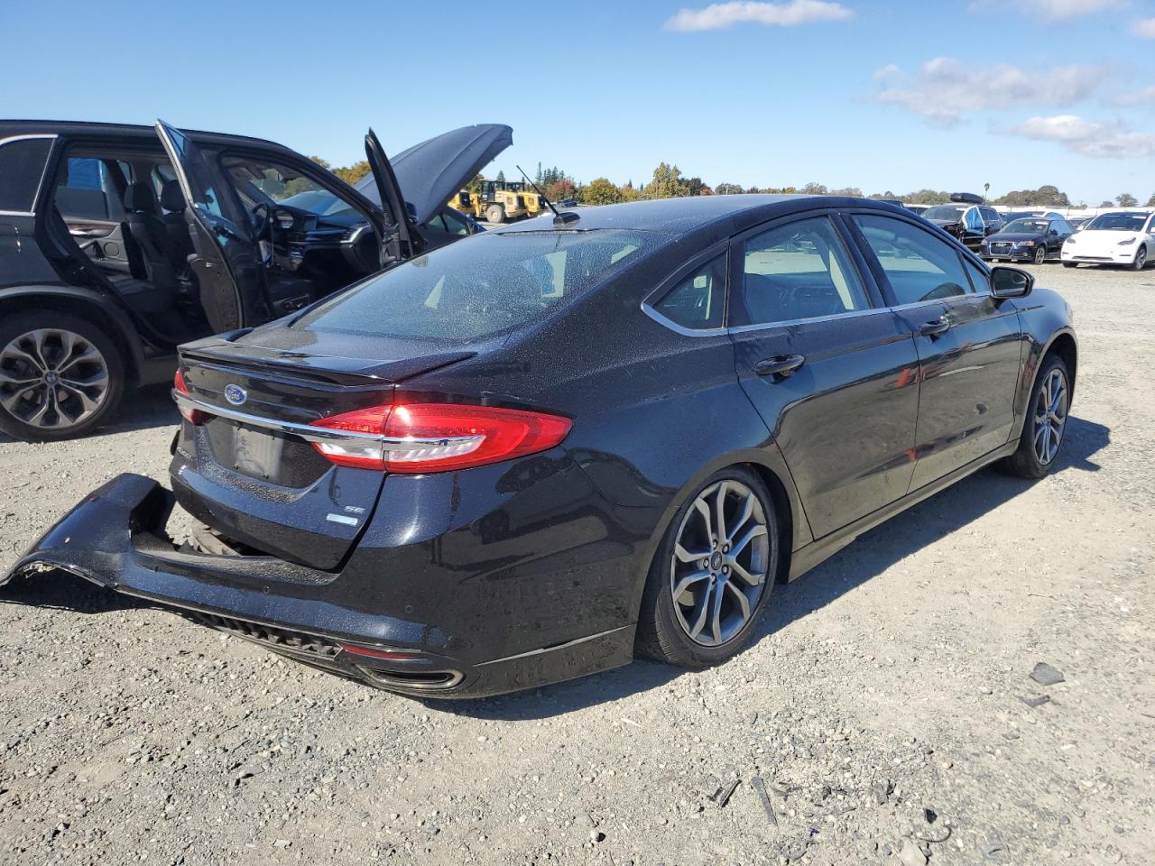 Ford Fusion Se Image 4