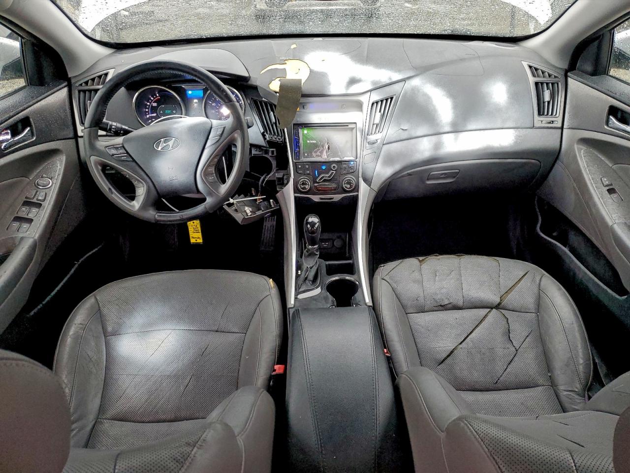 Hyundai SONATA Hybrid Image 12