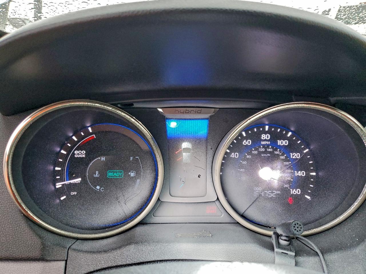 Hyundai SONATA Hybrid Image 6