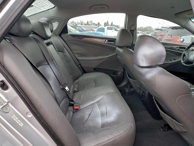 Hyundai SONATA Hybrid Image 9