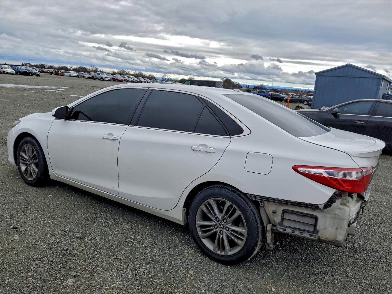 Toyota Camry Hybrid Image 7