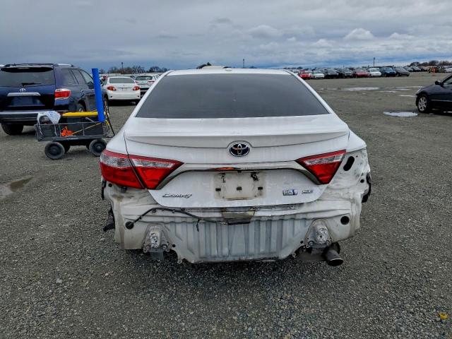 Toyota Camry Hybrid Image 12