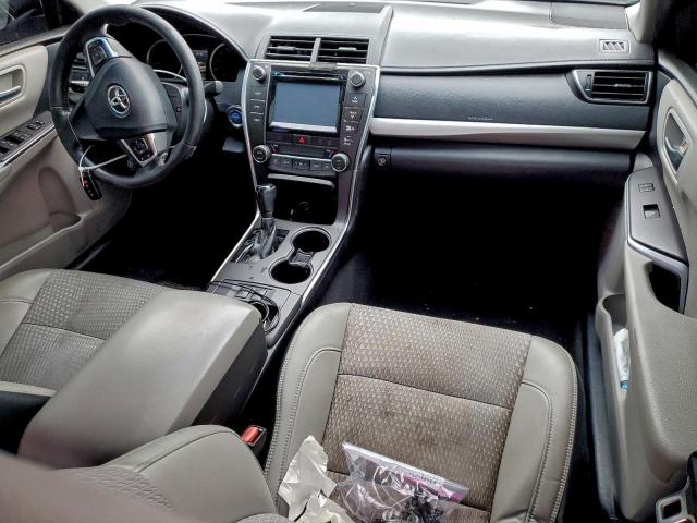 Toyota Camry Hybrid Image 8