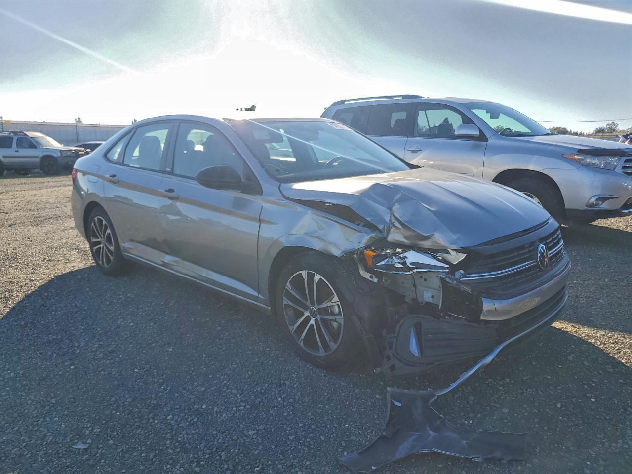 Volkswagen Jetta Sport Image 3