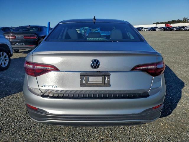 Volkswagen Jetta Sport Image 7