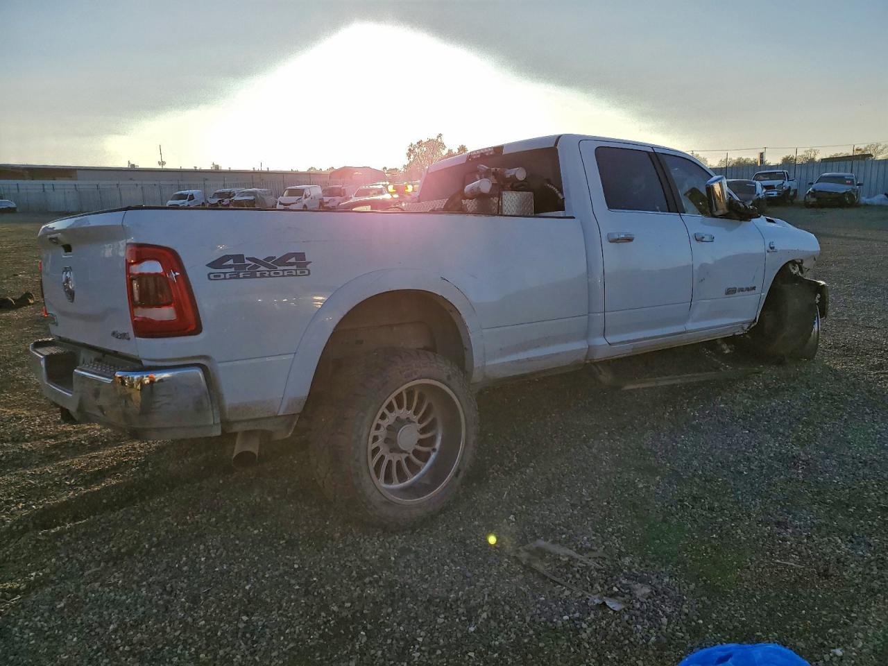 Ram 2500 Longhorn Image 4