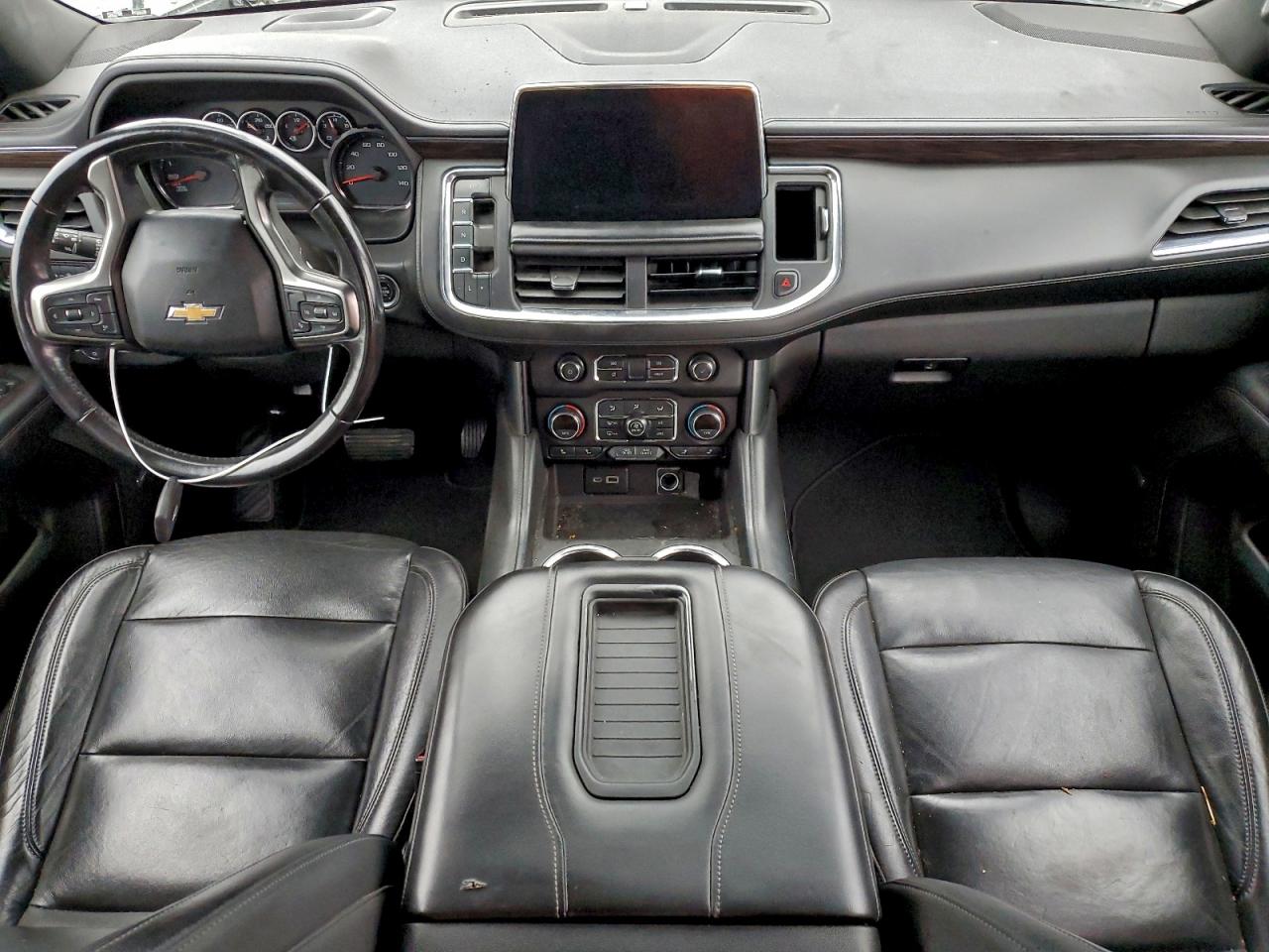 Chevrolet Suburban C1500 Lt Image 2