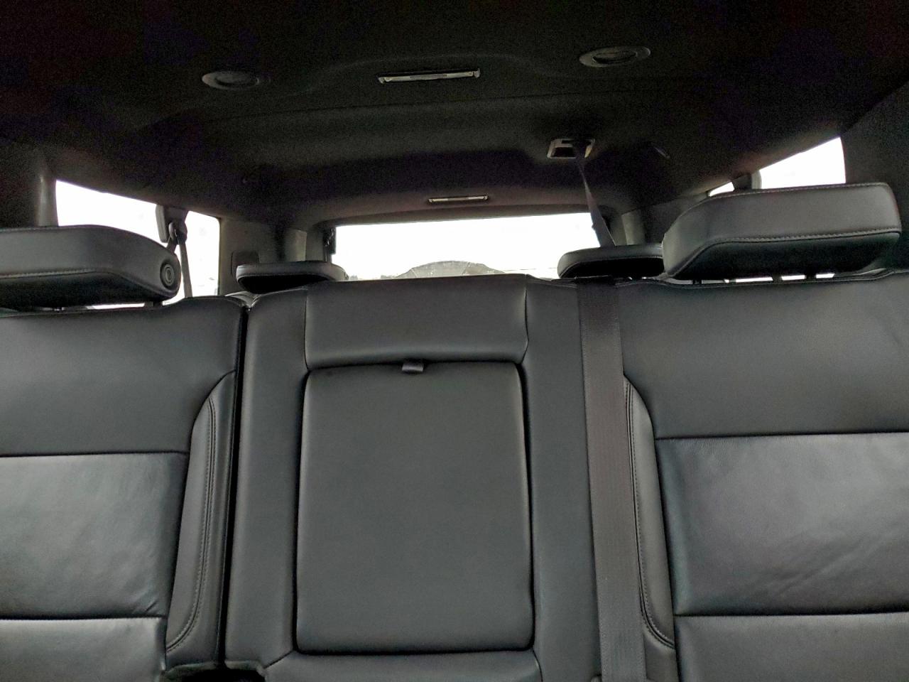 Chevrolet Suburban C1500 Lt Image 8