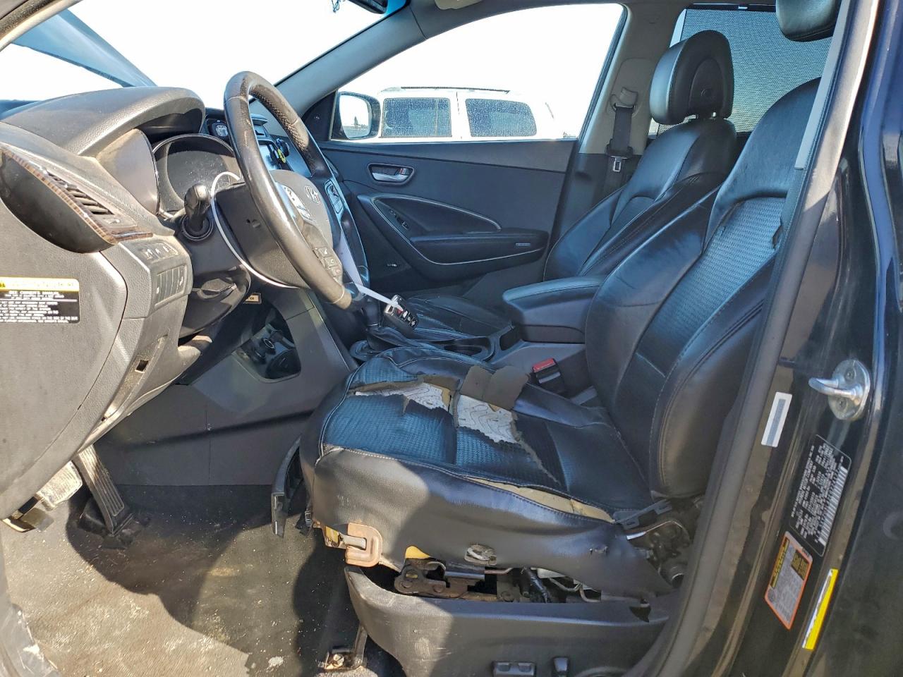 Hyundai SANTA FE Image 5