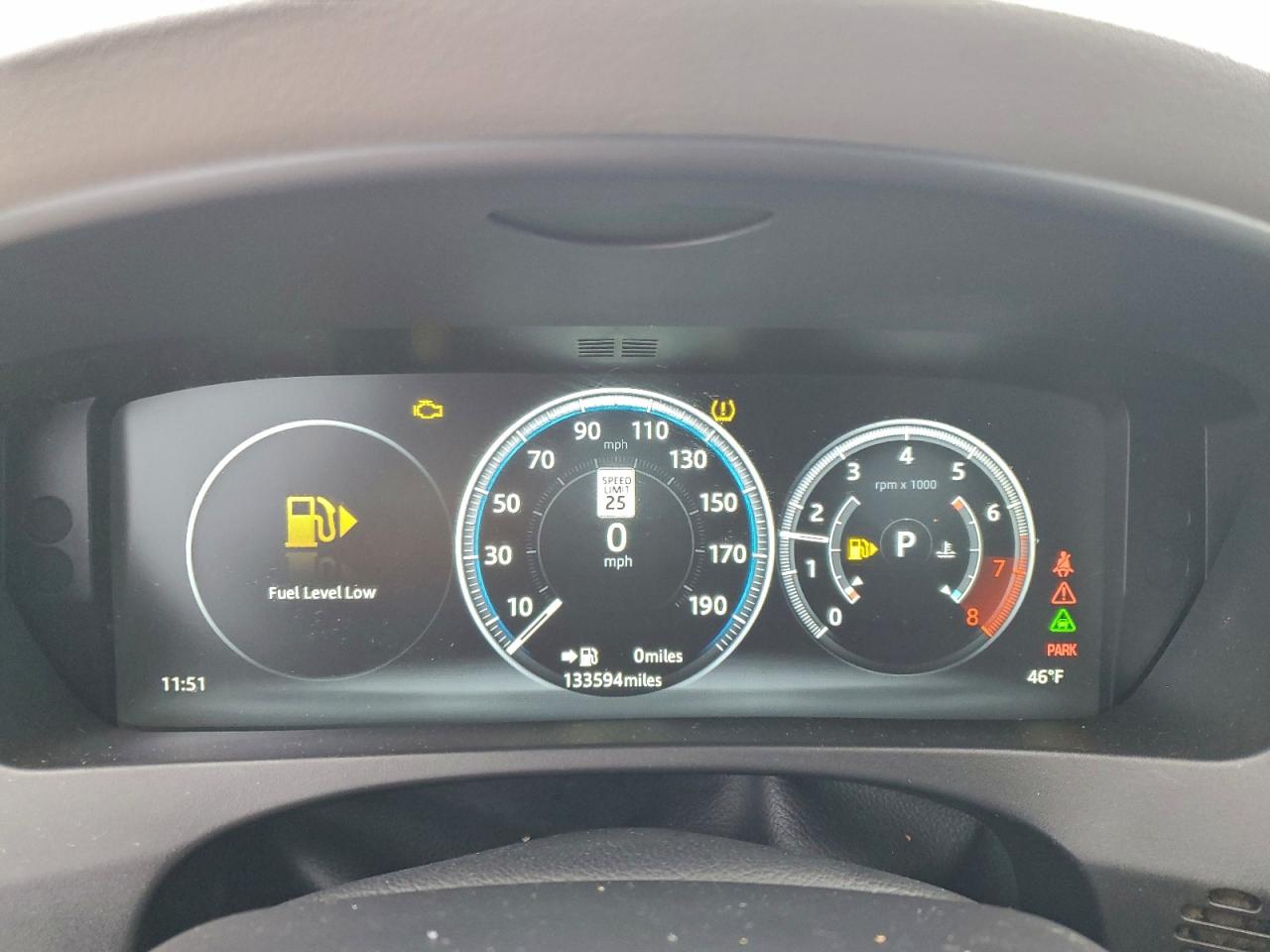 Jaguar F-PACE R - Sport Image 2