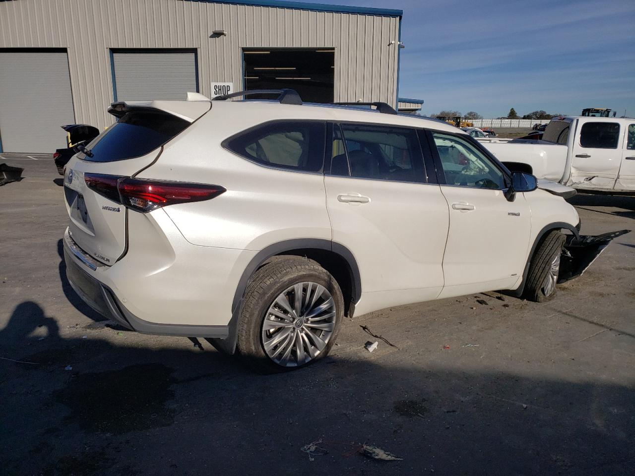 Toyota Highlander Hybrid Platinum Image 7