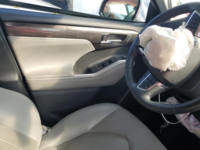 Toyota Highlander Hybrid Platinum Image 6